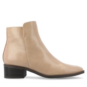 New Journee Collection Capri Square Toe Booties in Tan size 7.5